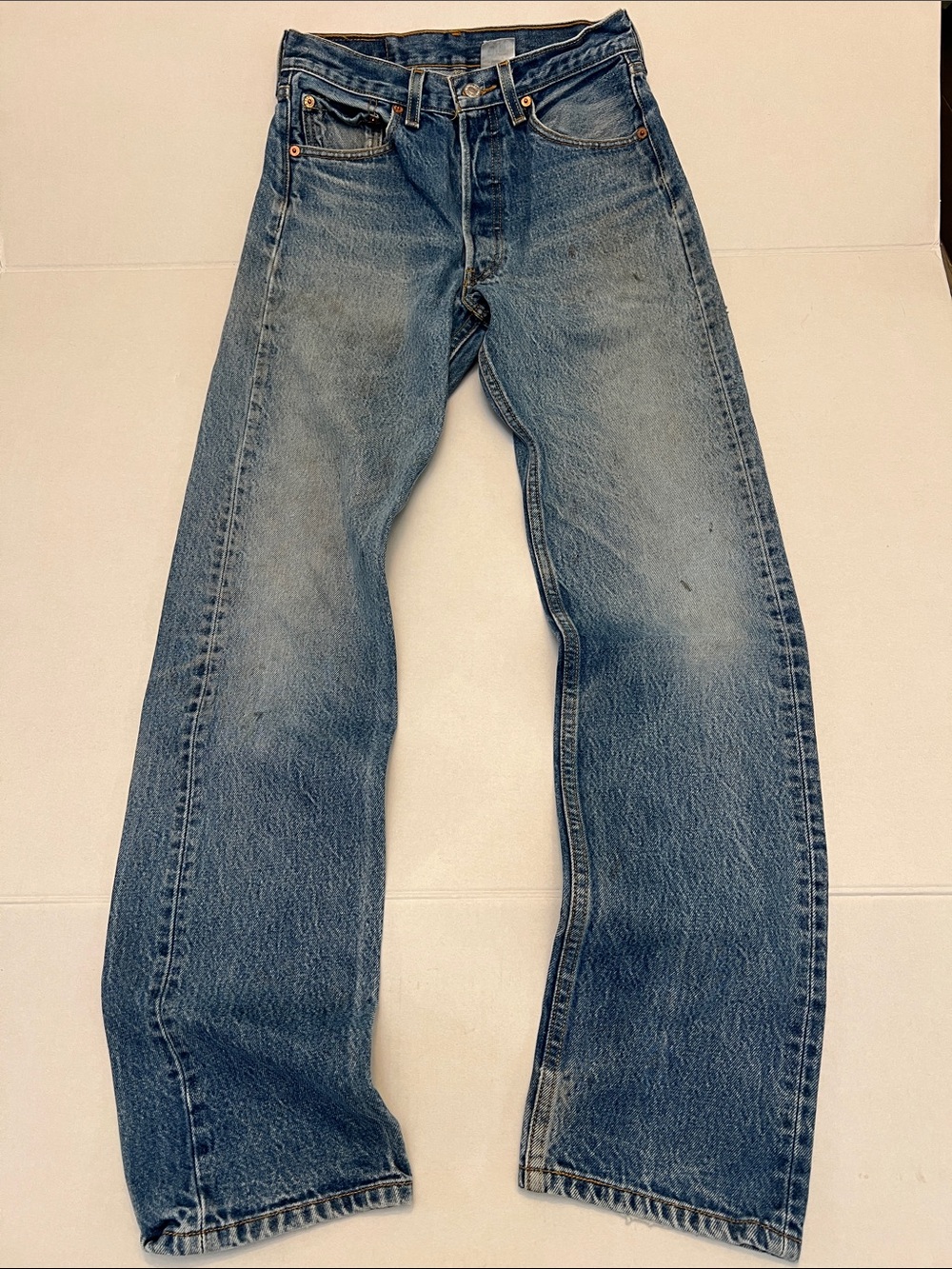 Vintage 2007 Levi's 501XX Red Batwing Tag straight leg Jeans distressed 26x32